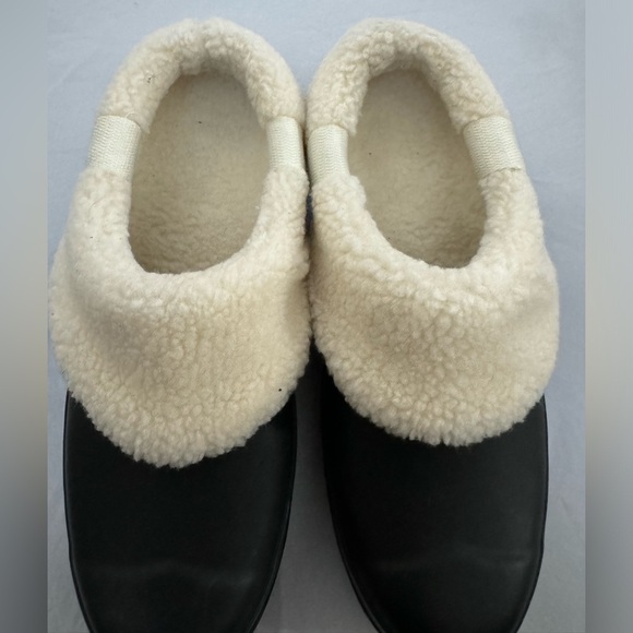 HUNTER Play Sherpa Insulated Mule Clogs Comfy Cozy Fall Sz 6 Black & Cream EUC - Picture 2 of 11